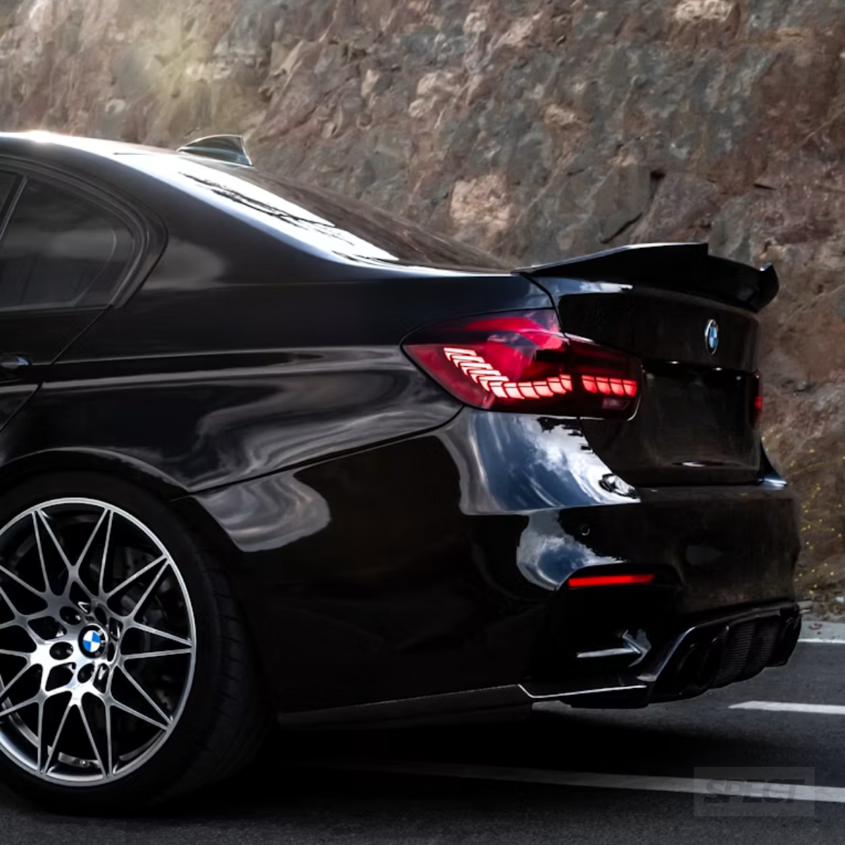 BMW F30/F80 - Takaspoileri PSM kiiltävän musta