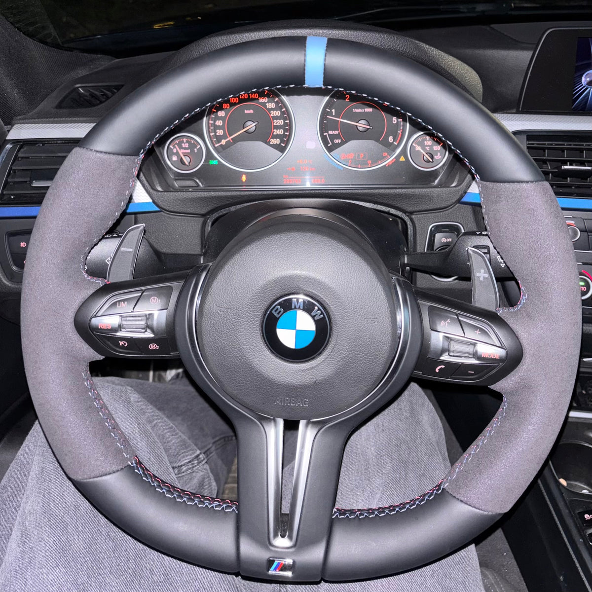 BMW F10/F11/F12/F15 - M-Performance Style Alcantara ratti