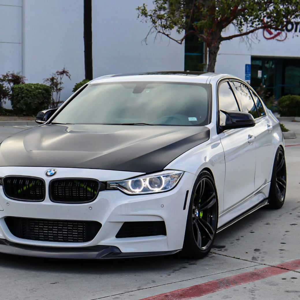 BMW F30/F31 2012-2019 - Sivuhelman listat kiiltävän musta M-Performance